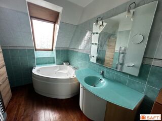  Maison � vendre 8 pi�ces 209 m�