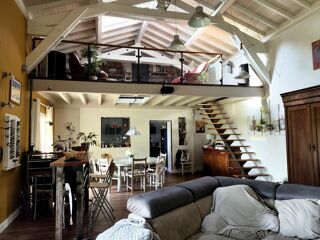  Maison  vendre 7 pices 230 m