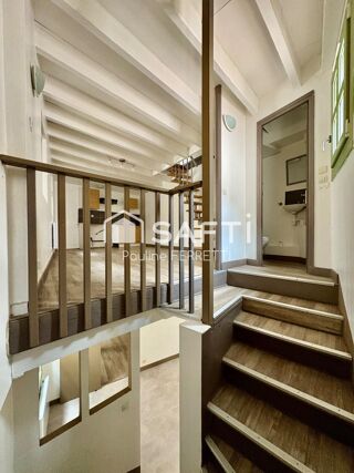  Immeuble � vendre 71 m�