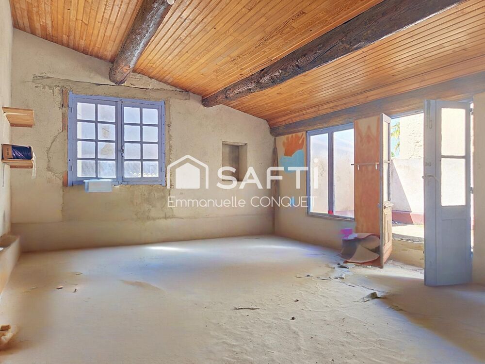 Remise de 120 m² viabilisée avec terrasse