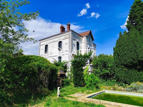   Maison de ma�tre pleine de charme Maison - 8 pi�ce(s) - 198 m�