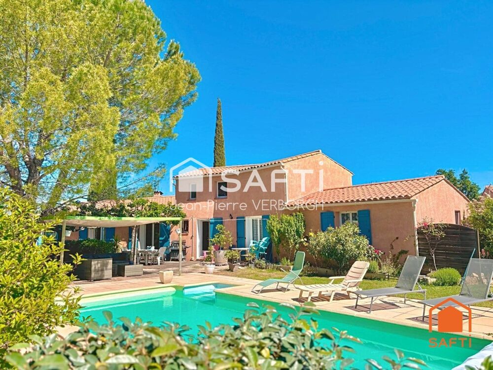 Villa de 167m² sur 2341m² de terrain avec piscine et grand garage