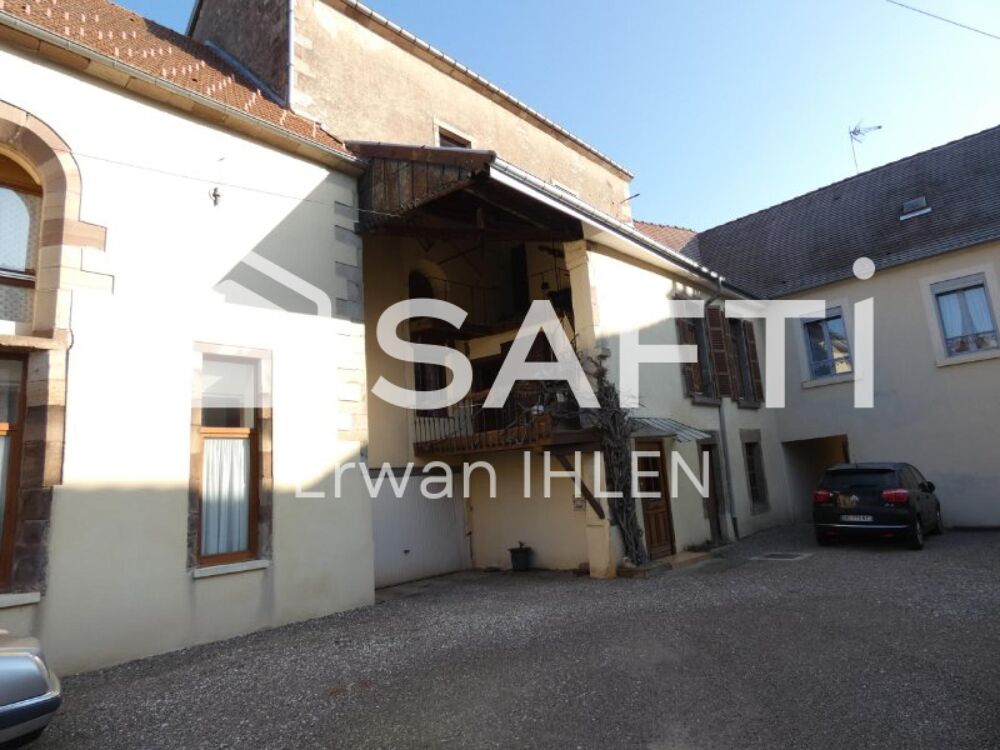 Vente Appartement Appartement , 115 m²,5 pièces,4 chambres,salon cuisine,garage, dépendances et jardin. Luxeuil-les-bains
