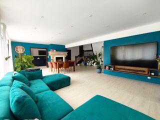  Maison  vendre 10 pices 280 m