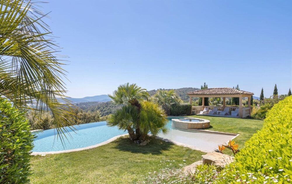Vente Maison Superve villa dans les hauts de Grimaud dans un environnement sécurisé Grimaud