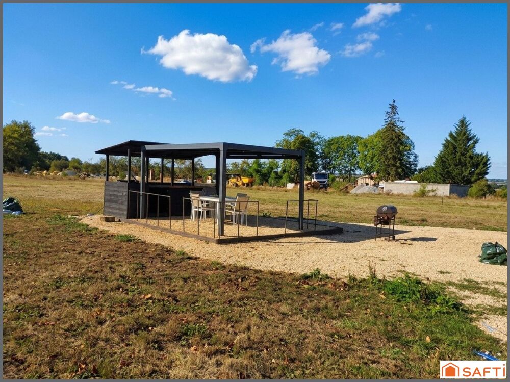 Vente Maison Maison 110 m² très bien classée – Terrain 4 300 m² avec potentiel plain-pied Lhoumois