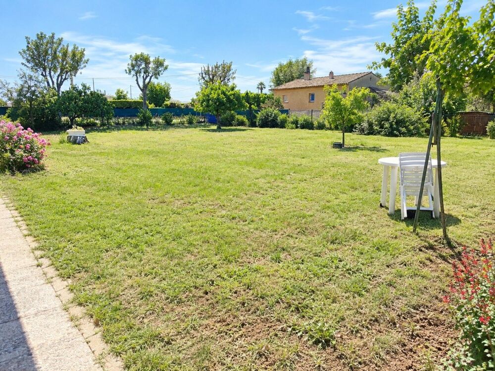 Vente Maison Maison avec 1 817 m² de terrain divisible Le luc