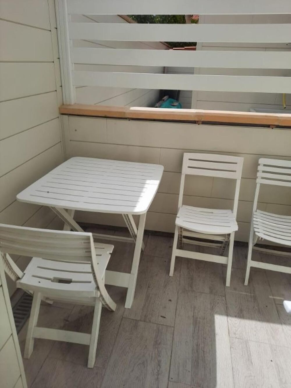 Vente Appartement La Rochelle, studio de 2002, cour et parking La rochelle
