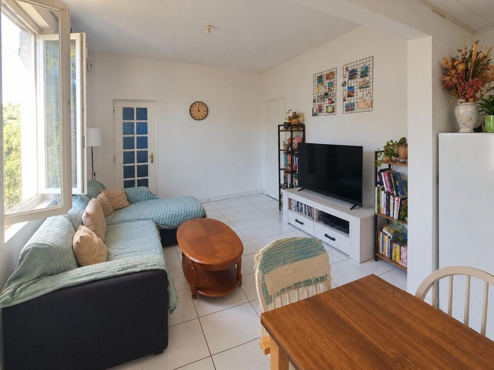 Vente Appartement EYSINES INTRA-ROCADE ESPRIT MAISON /JARDINET PRIVATIF Eysines