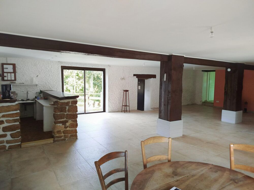 Vente Maison Ensemble immobilier: maison, gîte, garages et terrain à Lachaux Lachaux