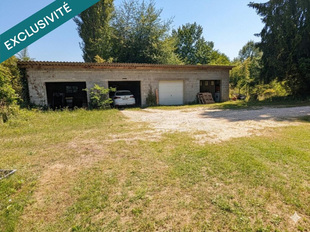Maison plain pied de 130m² , dépendances et très grand terrain
