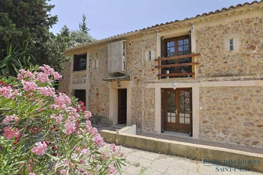 Maison dException de 245 m²  Ancien Chai Viticole Rénové en 2000
