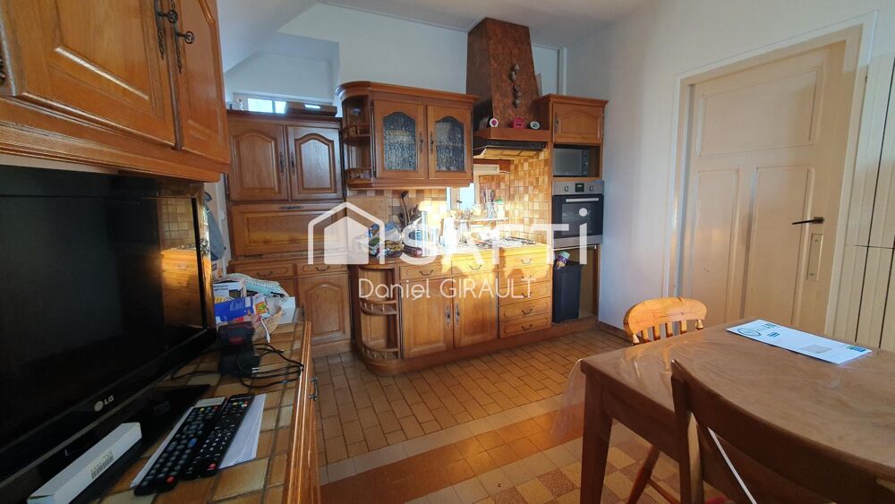 Vente Maison Située à Nieulle-sur-Seudre, cette propriété s'inscrit au cœur d'un charmant village Nieulle-sur-seudre