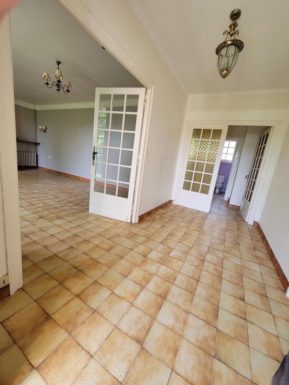 MAISON à rafraichir PISCINE ET GITE