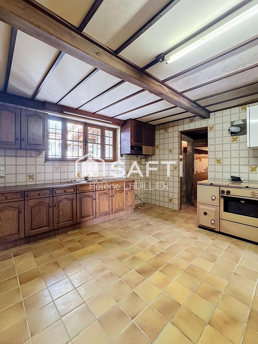Vente Maison Ancienne ferme à rénover – 136 m² – Terrain de 7125 m² – Dépendances Saiguede