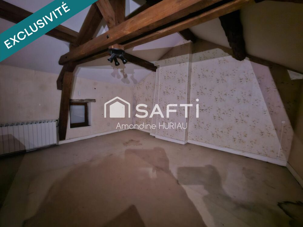 Vente Maison Maison familiale 146m2 à Aigueperse - centre ville - double garage et cour extérieure Aigueperse