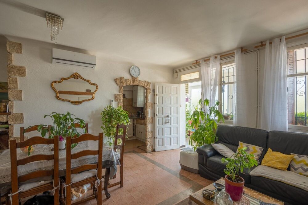 Vente Appartement Superbe T3 traversant avec véranda lumineuse Marseille 3