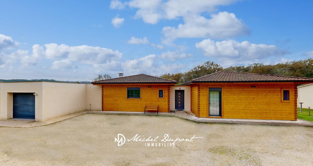 Élégante maison en bois  Alliance parfaite entre authenticité et confort moderne