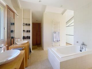  Maison � vendre 9 pi�ces 271 m�