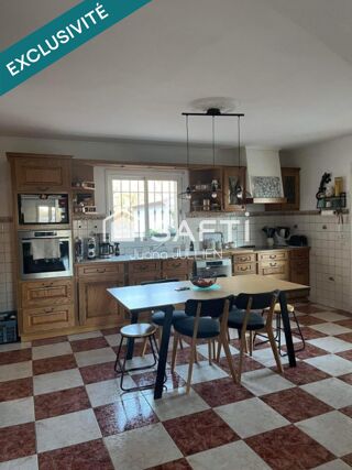  Maison � vendre 4 pi�ces 145 m�