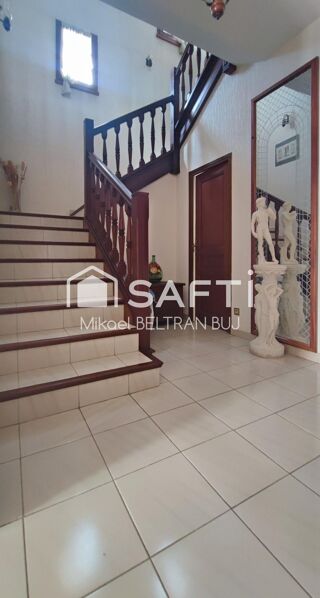  Maison � vendre 8 pi�ces 250 m�