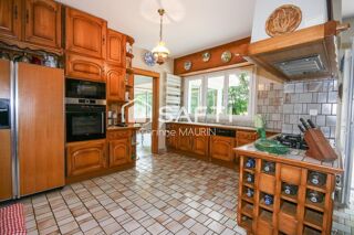 Maison à vendre 11 pièces 333 m²