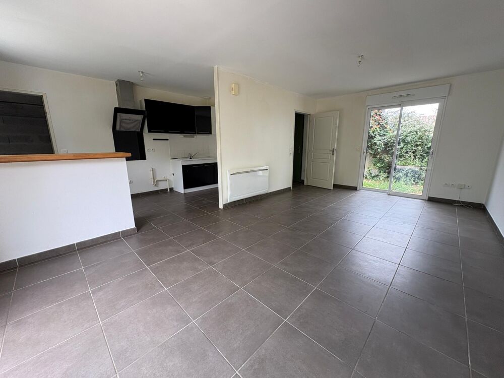 Maison Plain-pied, 3 chambres, garage, jardin, proche commerces