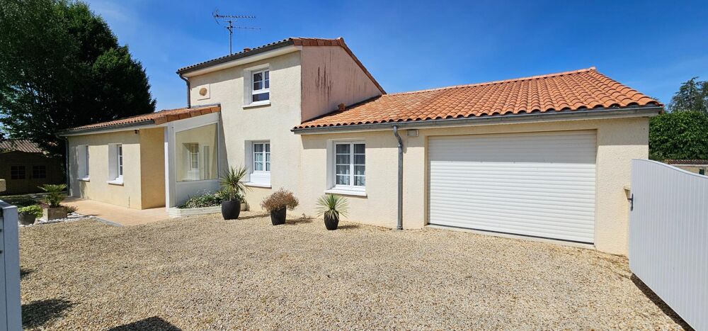 Maison de plain pied à Puymoyen
