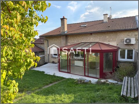  Grande maison avec potentiel d'am�nagements. Maison - 7 pi�ce(s) - 203 m�