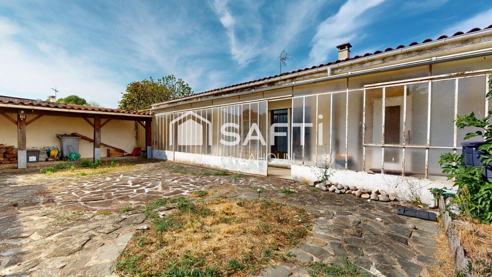 Vente Maison Maison de plain-pied avec véranda lumineuse et fort potentiel de rénovation Roullet-saint-estephe