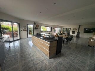  Maison � vendre 10 pi�ces 365 m�