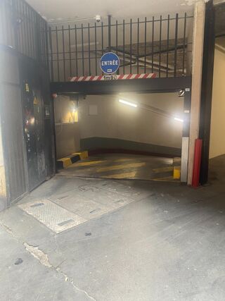  Parking / Garage à vendre 13 m²