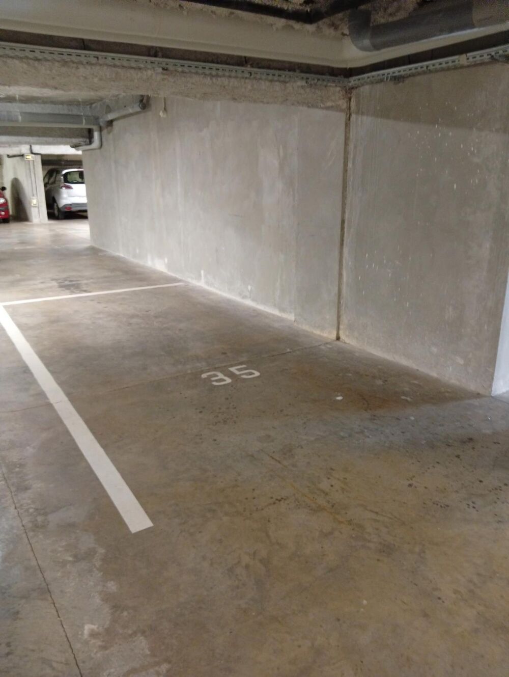 Vente Parking/Garage Parking couvert en sous-sol à Aubenas Aubenas