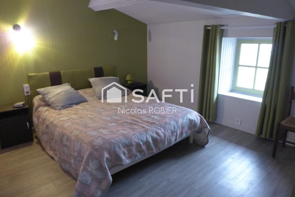 Vente Maison Maison de bourg avec grand jardin, garage, aux portes de Niort ! Saint-maxire