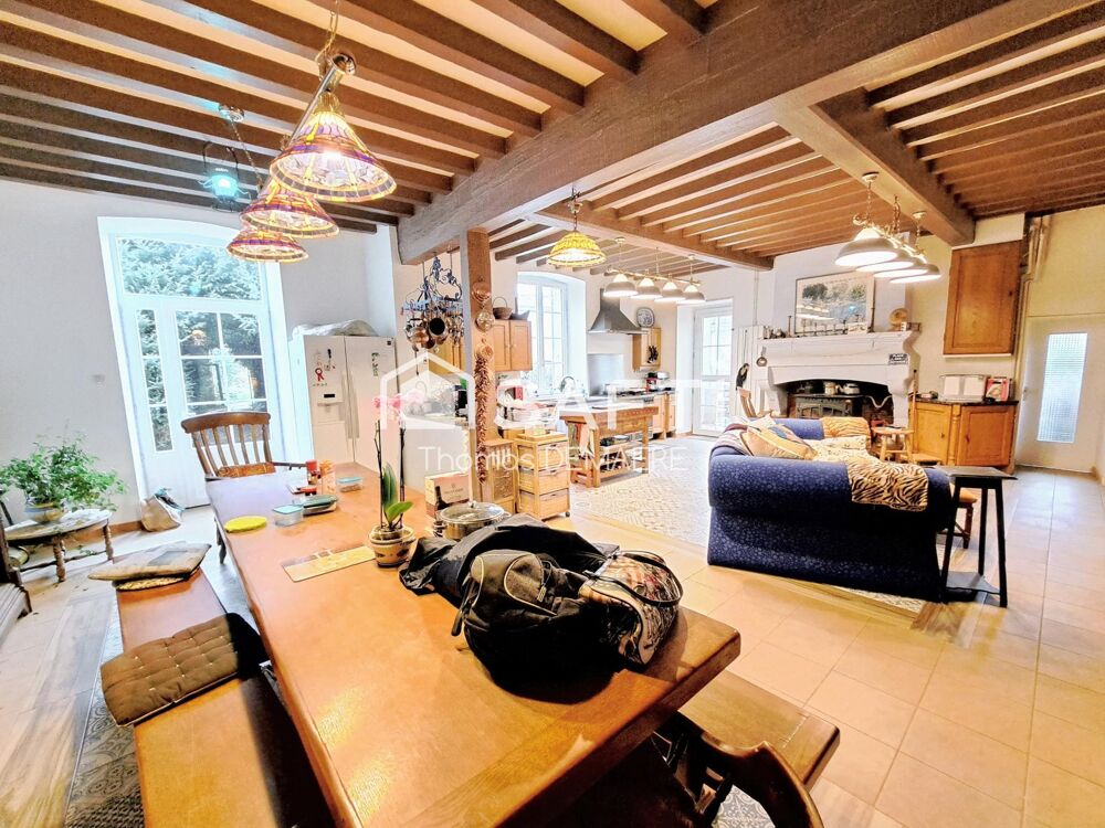 Domaine dexception avec maison de maître, gîtes, dépendances et 3 hectares