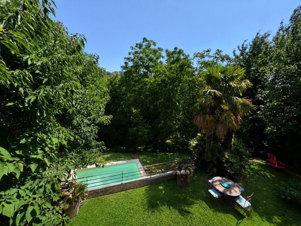 Villa de caractère avec piscine