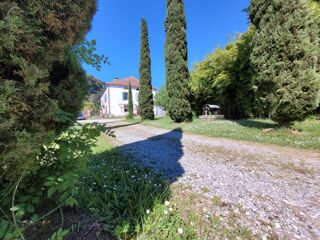  Maison  vendre 9 pices 245 m