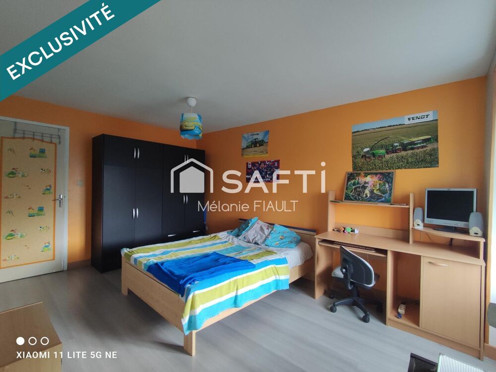Maison d'une superficie de 148 m², avec dépendance.