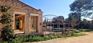 Vente Maison Maison en pierre avec piscine – Calme absolu à Murs Murs