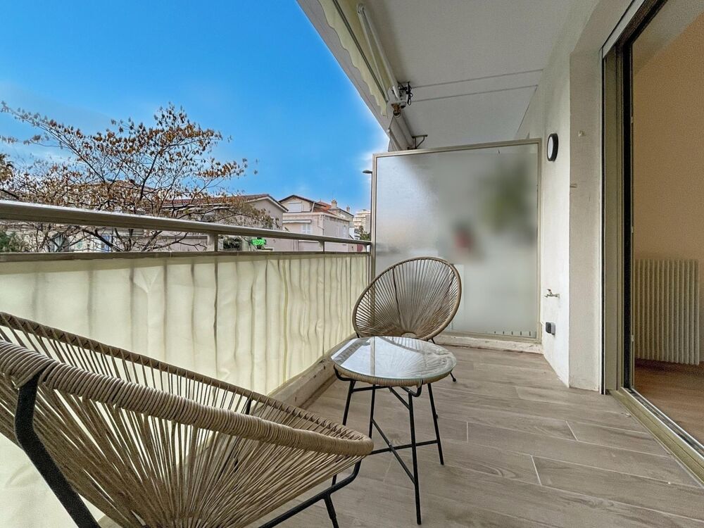 Vente Appartement Cannes Palm Beach ravissant appartement T2 rénové à 50 m des plages Cannes