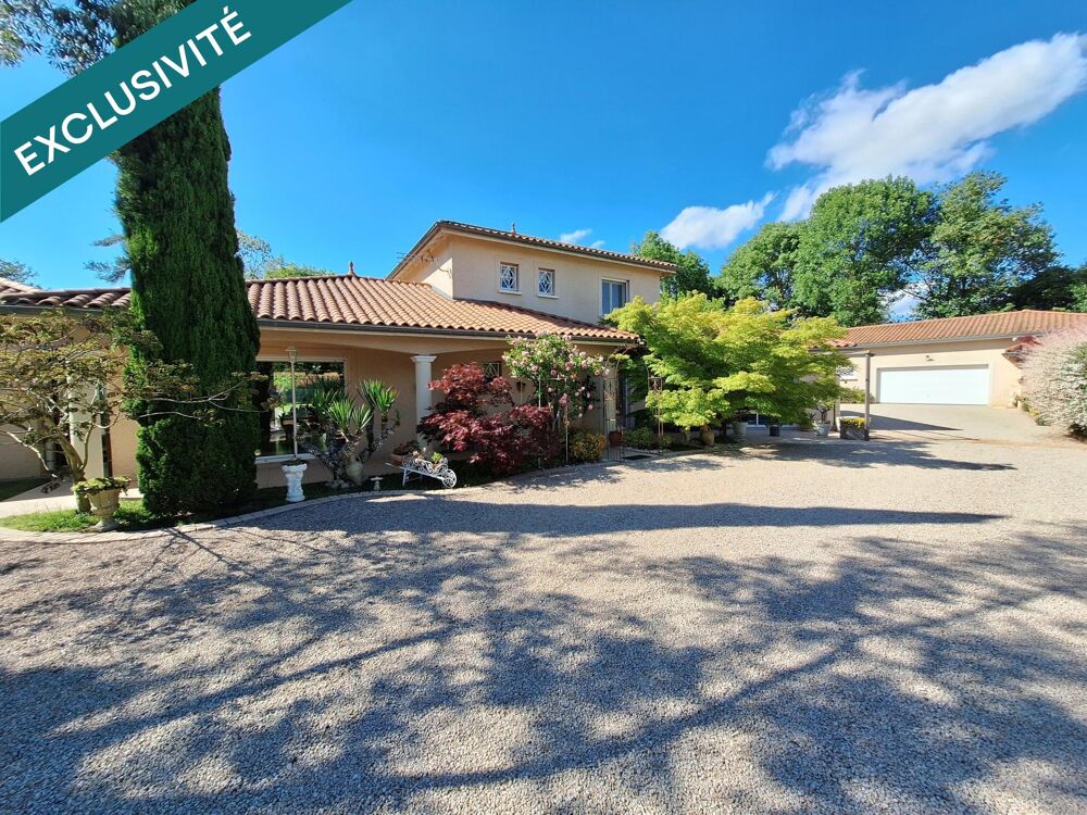 Grande maison familiale 236 m² avec piscine  Calme absolu  À 30 km de Lyon