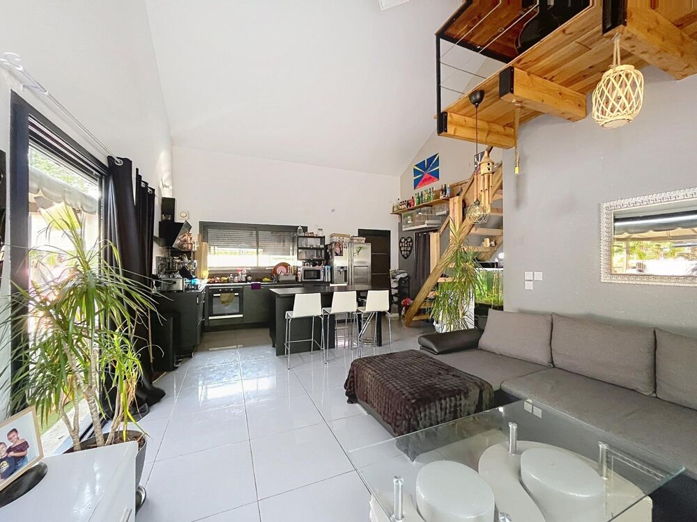 Ensemble immobilier - deux maisons louées sur un terrain 1 434m²