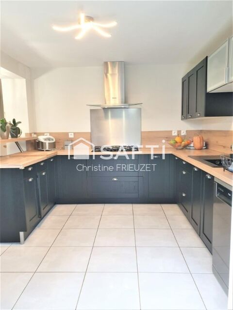  Maison � louer 8 pi�ces 123 m�