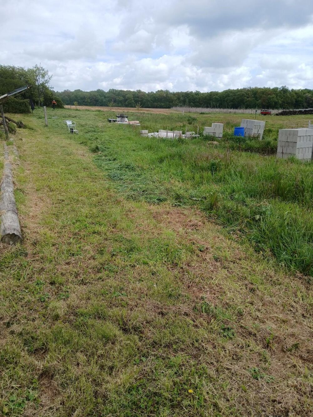 Vente Terrain Idéalement situé ce terrain plat borné non viabilisé, saura répondre à vos projets de maison à bâtir Baudrieres