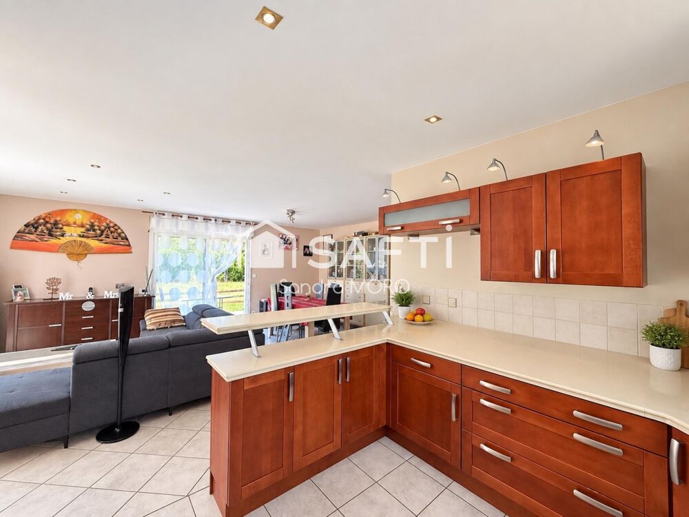 Vente Maison Maison de plain-pied – 102 m² – 3 chambres + bureau – Terrain de 857 m² Morizes