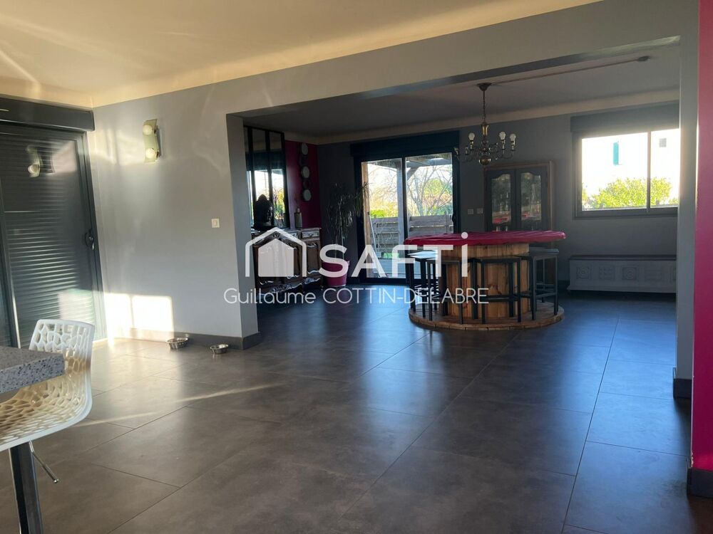 Vente Maison Maison rénovée 242 m²  Terrain 2 254 m²  Piscine La ville-dieu-du-temple