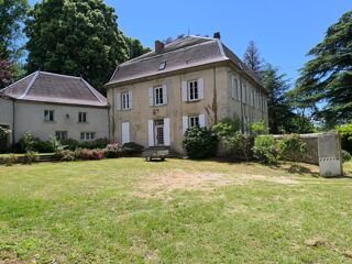  Maison à vendre 15 + pièces 900 m²