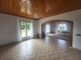  Maison à louer 6 pièces 146 m²