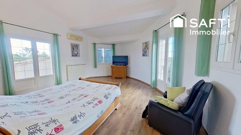 Vente Maison VILLA AVEC TERRASSE - PISCINE- TRIPLE GARAGE - SAINT AYGULF (83370) Saint-aygulf