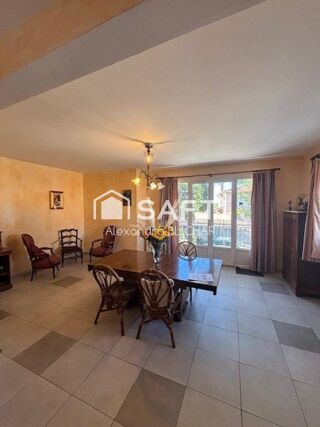  Maison � vendre 7 pi�ces 240 m�